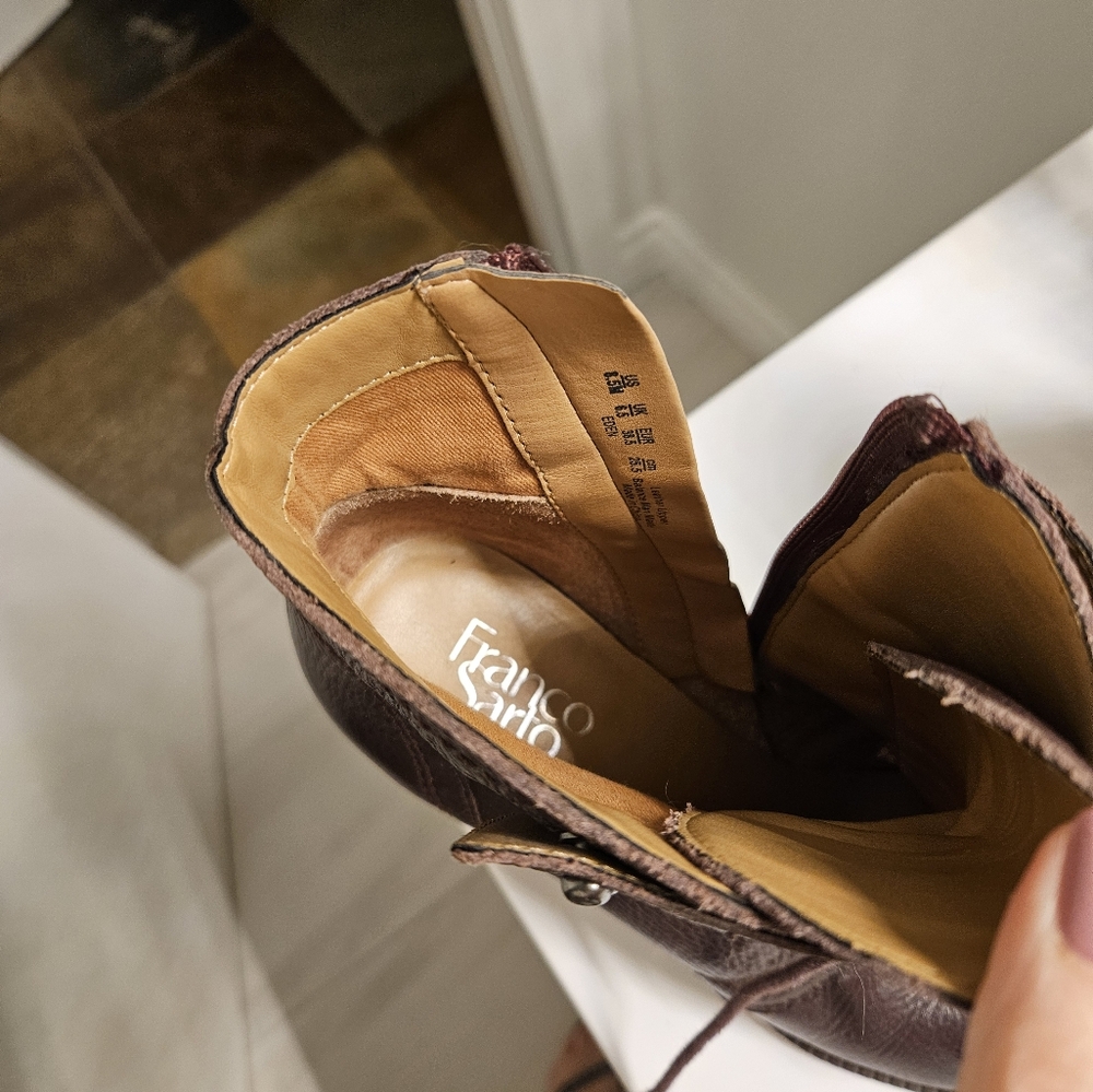Ankle boots,
